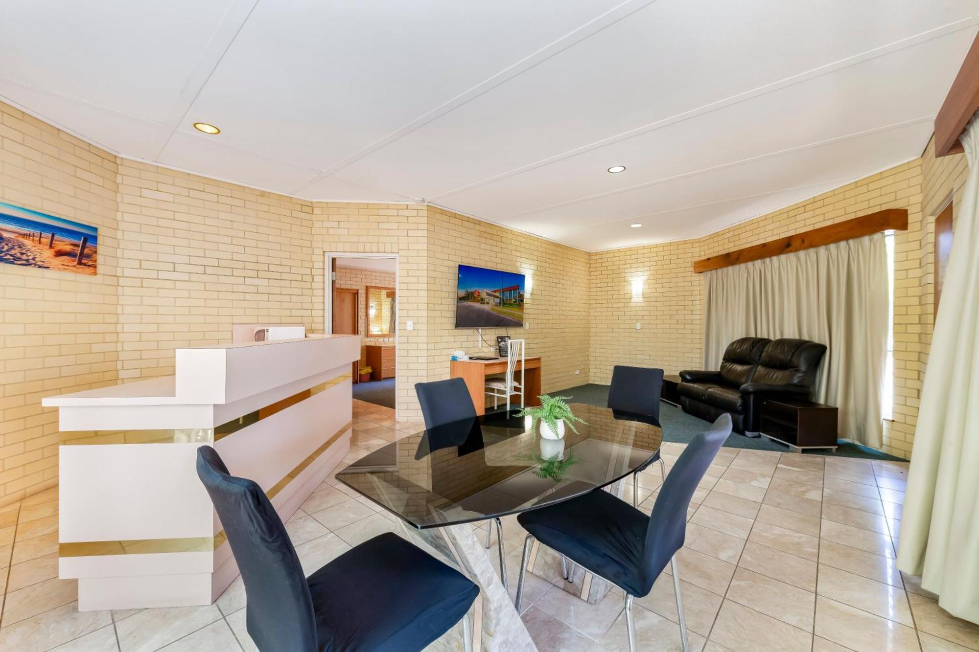 Bundaberg International Motor Inn Exterior photo